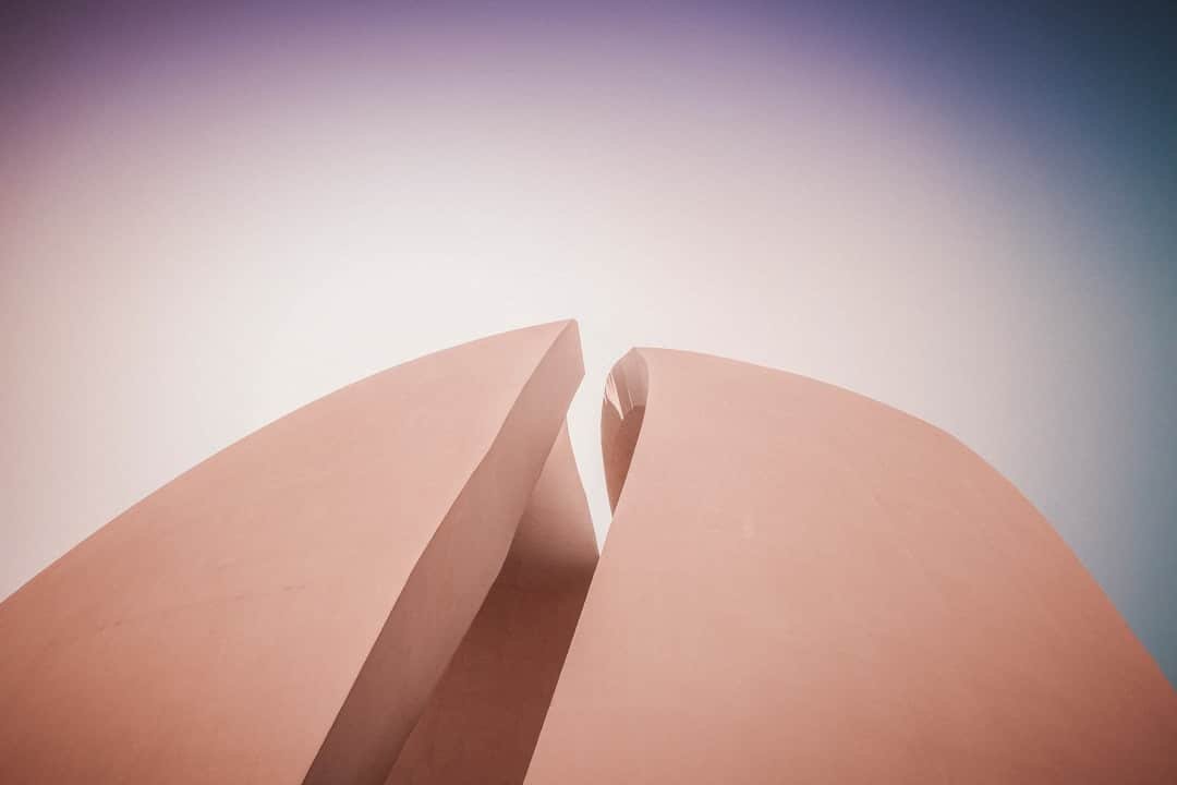 Photo AI Paradox